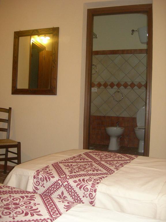 Agriturismo Battaglia Villamassargia 外观 照片